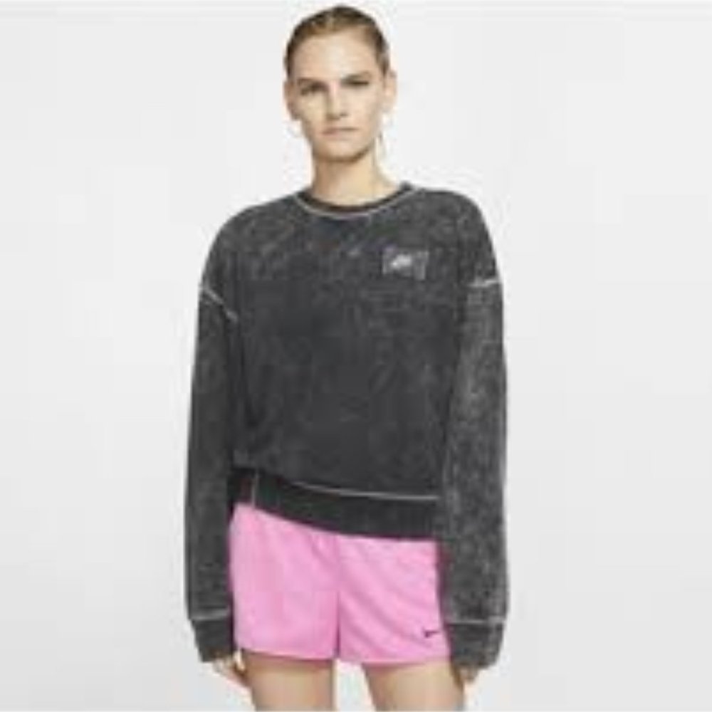 New Nike Crewneck Sweatshirt